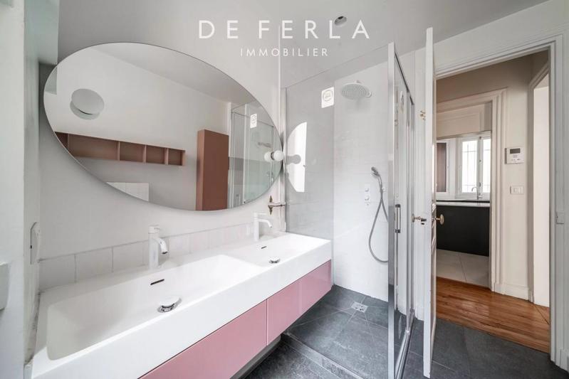 Appartement - 191 m² - 5 pièces