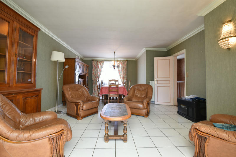 Maison - 350 m² - 12 pièces