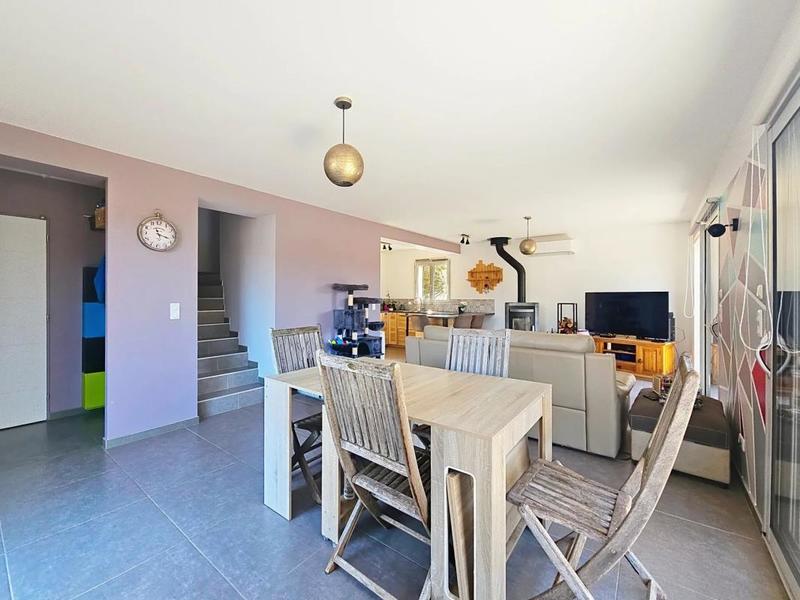 Maison - 94 m² - 4 pièces