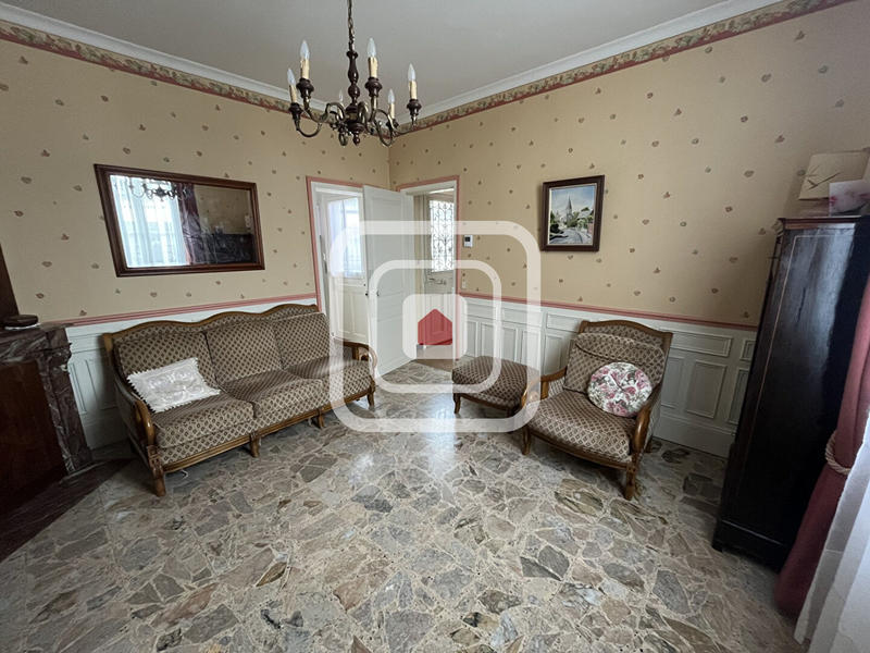 Maison - 97 m² - 5 pièces