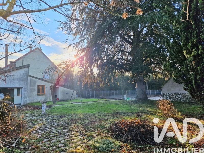 Maison - 230 m² - 8 pièces