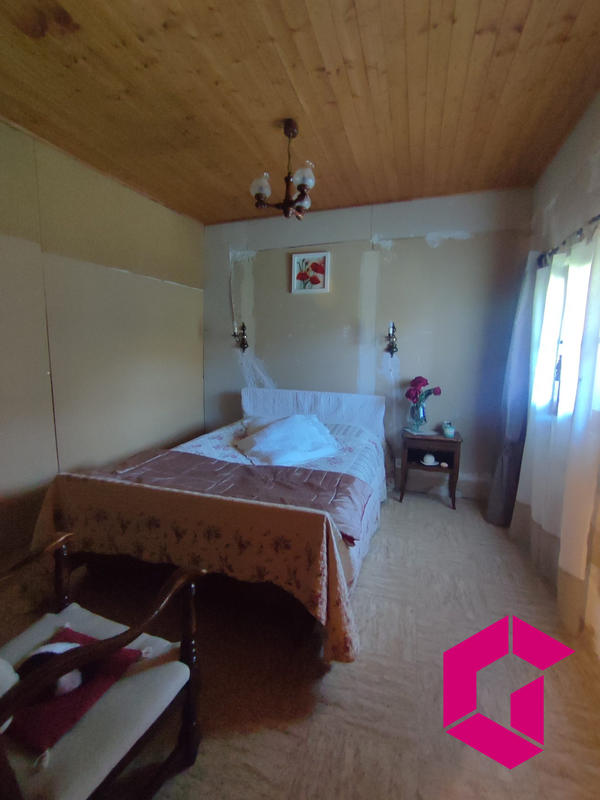 Maison - 93 m² - 5 pièces