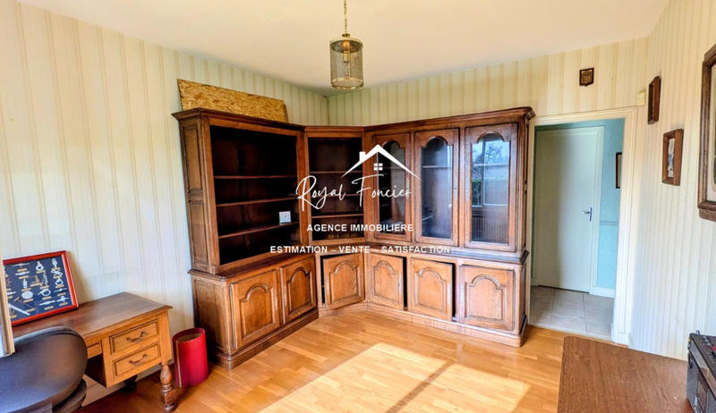 Maison - 317 m² - 10 pièces