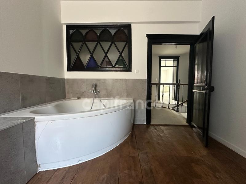 Maison de village - 206 m² - 7 pièces