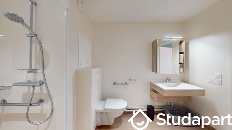 Chambre - 45 m² - 1 pièce