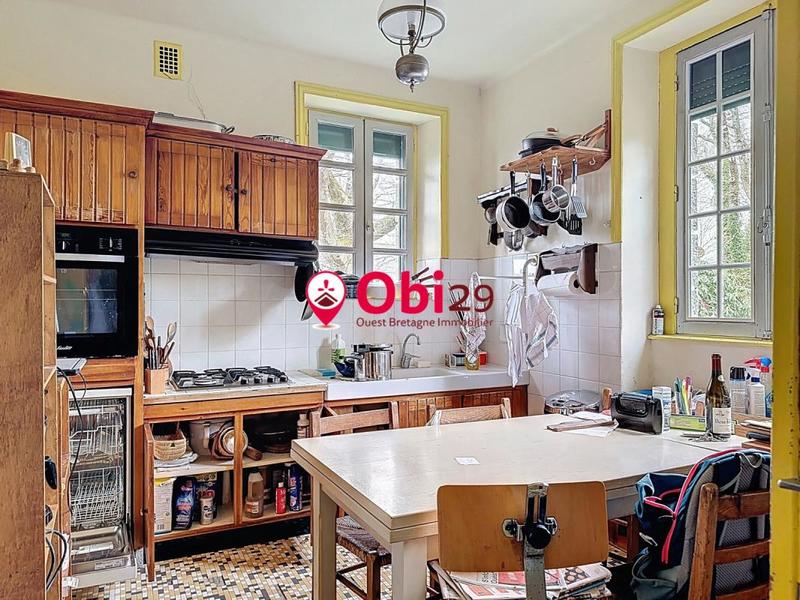 Maison - 215 m² - 13 pièces