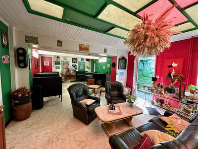 Local commercial - 240 m²