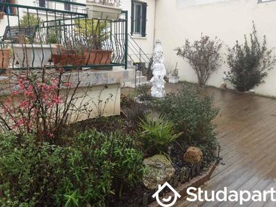 Chambre - 55 m² - 1 pièce