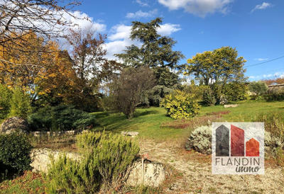 Propriété - 350 m² - 11 pièces