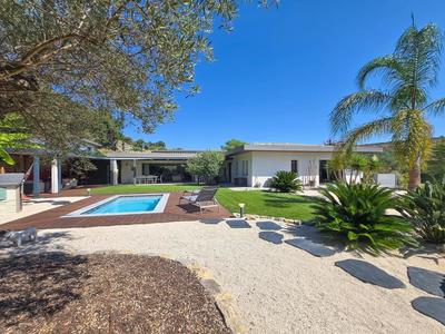 Villa - 194 m² - 5 pièces