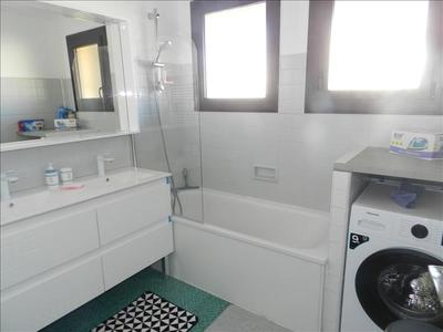 Chambre - 80 m² - 1 pièce