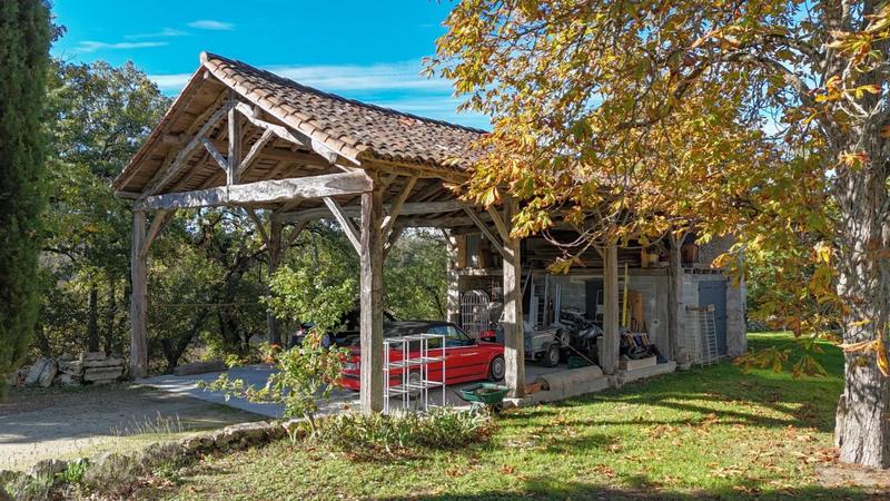 Maison - 363 m² - 10 pièces