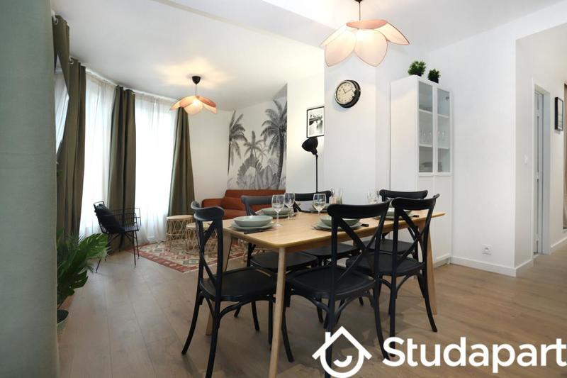 Chambre - 11 m² - 1 pièce