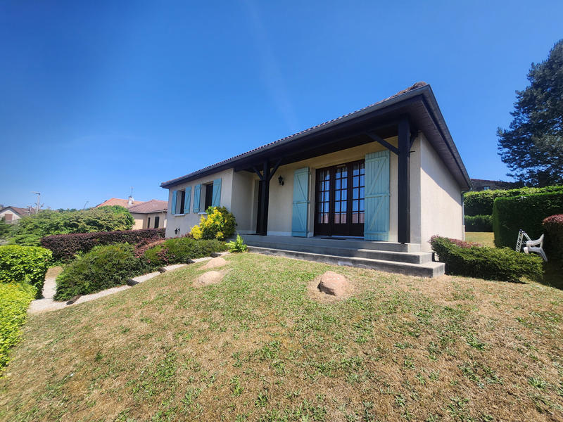 Maison - 90 m² - 5 pièces