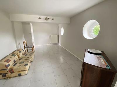 Maison - 181 m² - 5 pièces