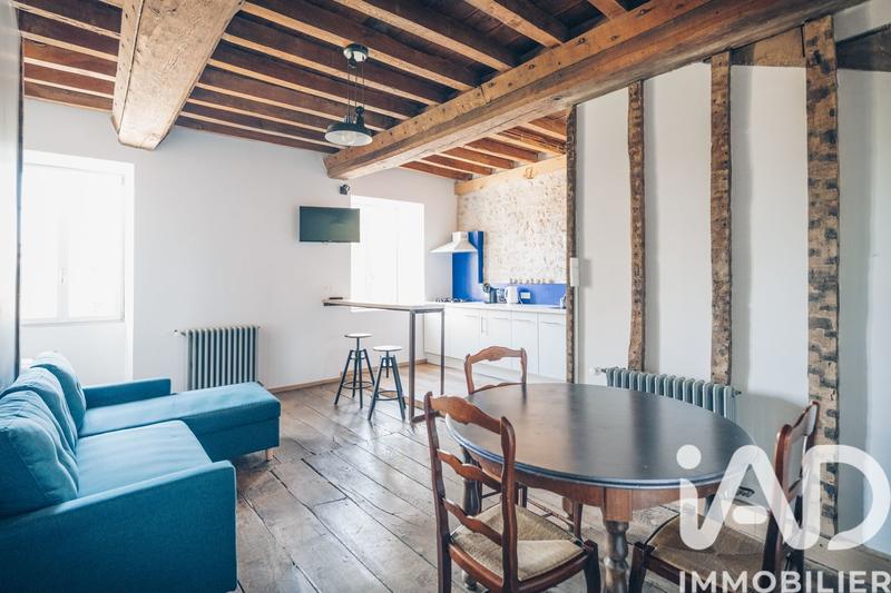 Maison - 328 m² - 12 pièces