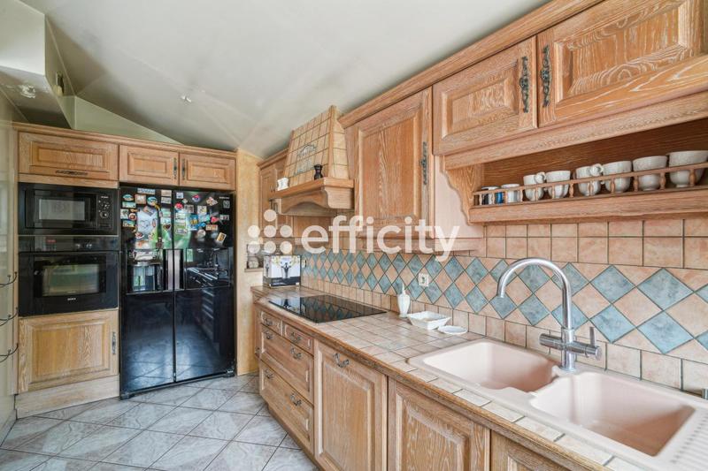 Maison - 131 m² - 6 pièces