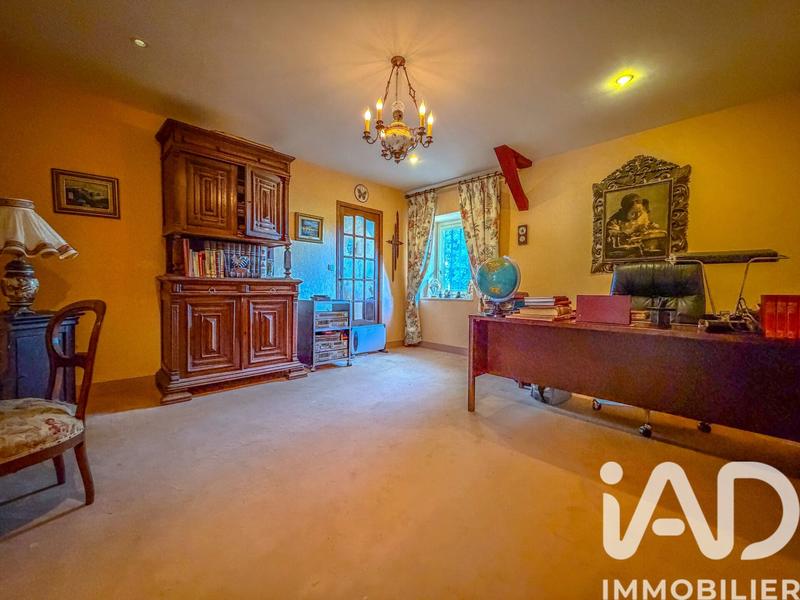 Maison - 211 m² - 6 pièces