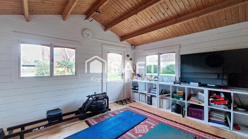 Maison - 215 m² - 7 pièces