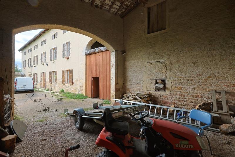 Maison - 261 m² - 6 pièces