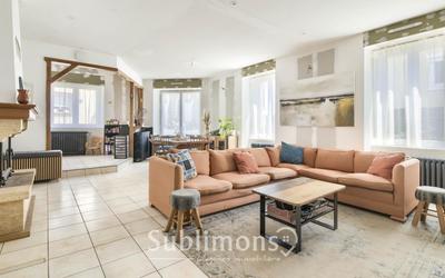 Maison bourgeoise - 230 m² - 8 pièces