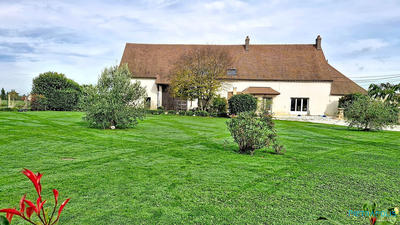 Maison ancienne - 232 m² - 8 pièces