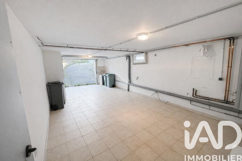 Maison - 166 m² - 8 pièces