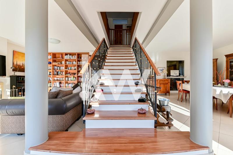 Maison d'architecte - 291 m² - 10 pièces