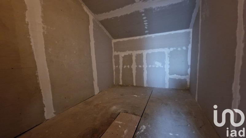 Maison - 280 m² - 9 pièces