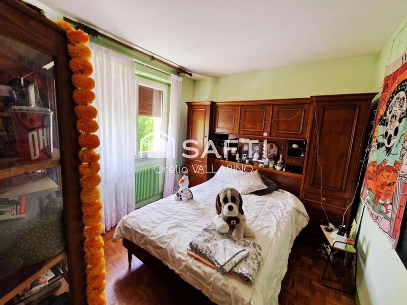 Maison - 200 m² - 9 pièces