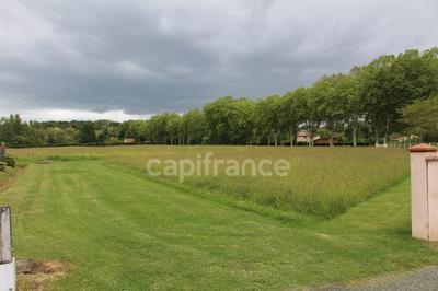 Terrain constructible - 1 820 m²
