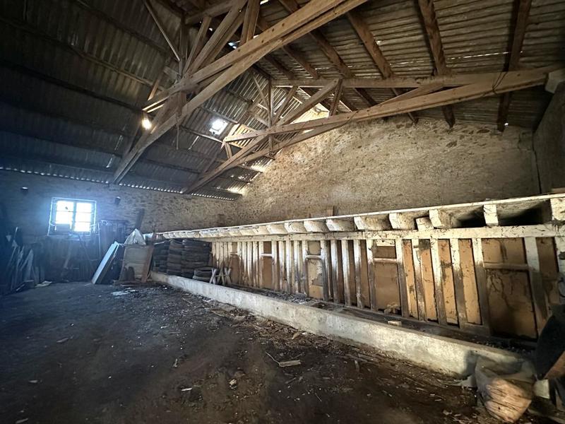 Grange - 370 m² - 4 pièces