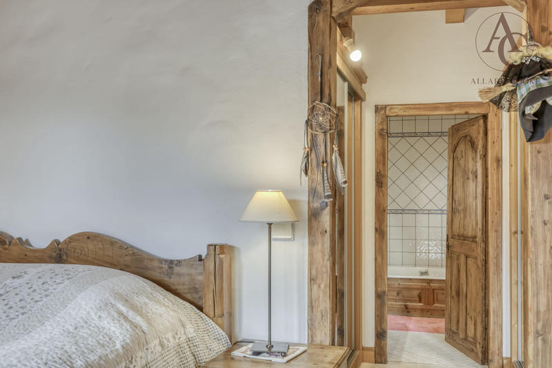 Châlet - 206 m² - 6 pièces