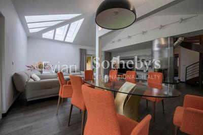 Maison - 354 m² - 8 pièces