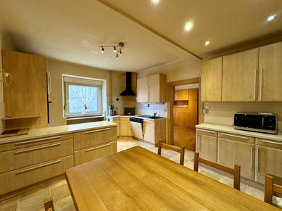 Appartement - 130 m² - 4 pièces