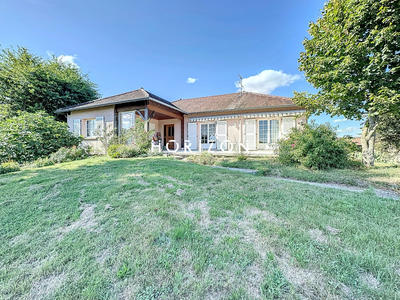 Maison - 200 m² - 6 pièces