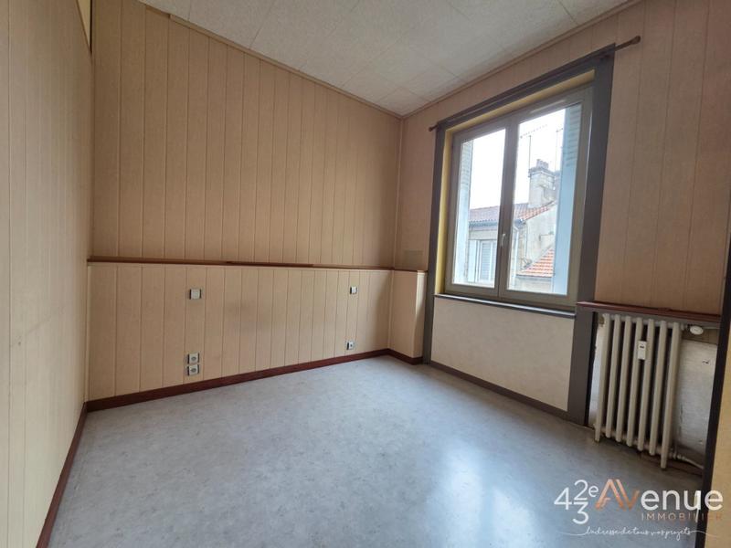 Appartement - 97 m² - 6 pièces