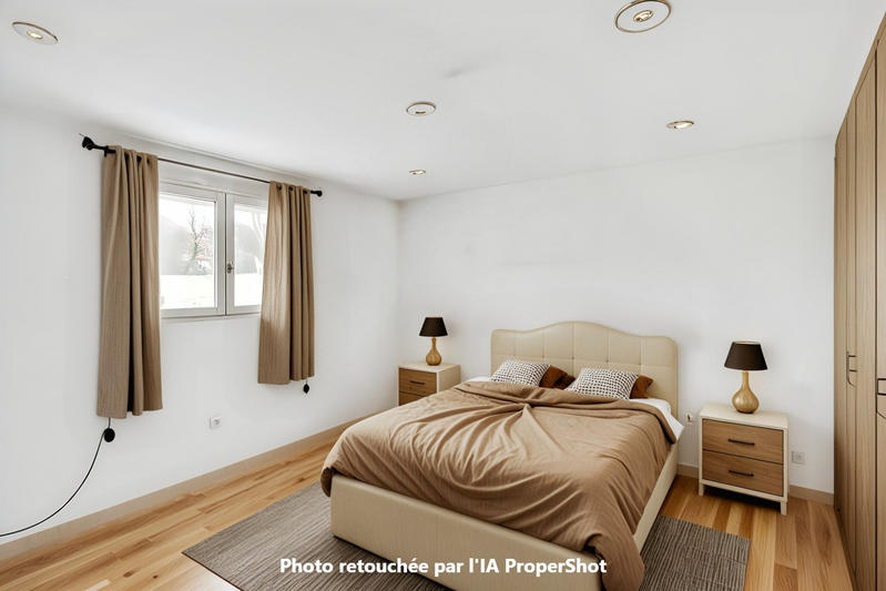 Maison - 230 m² - 7 pièces