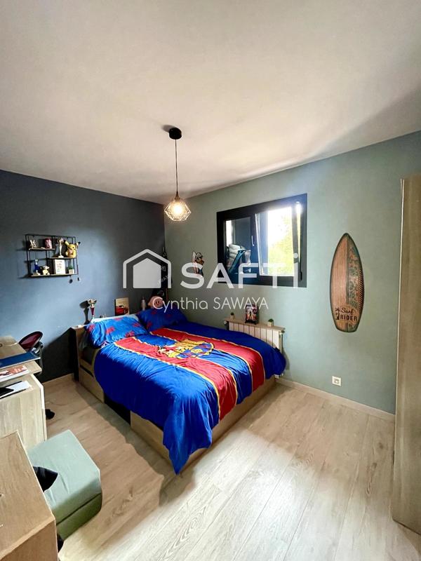 Maison - 180 m² - 7 pièces