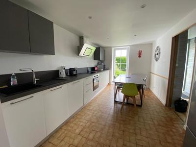 Maison - 90 m² - 6 pièces