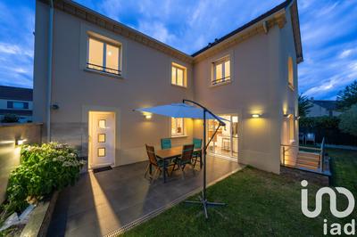 Maison de maîtres - 237 m² - 10 pièces