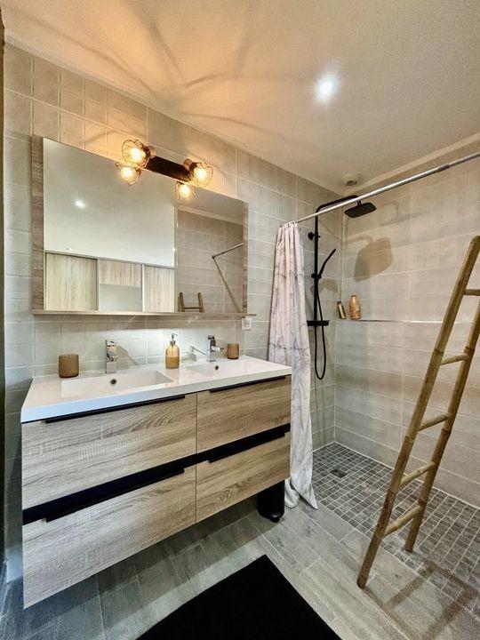 Villa - 121 m² - 5 pièces