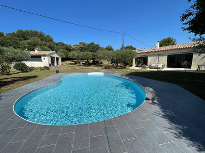 Villa - 220 m² - 9 pièces