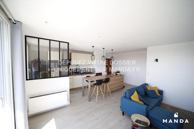 Chambre - 11 m² - 4 pièces