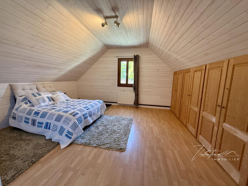 Maison - 361 m² - 14 pièces