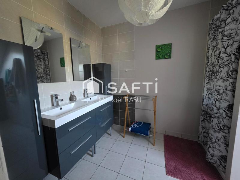 Maison - 137 m² - 5 pièces