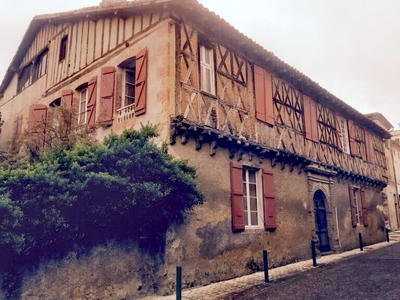 Bastide - 402 m² - 20 pièces