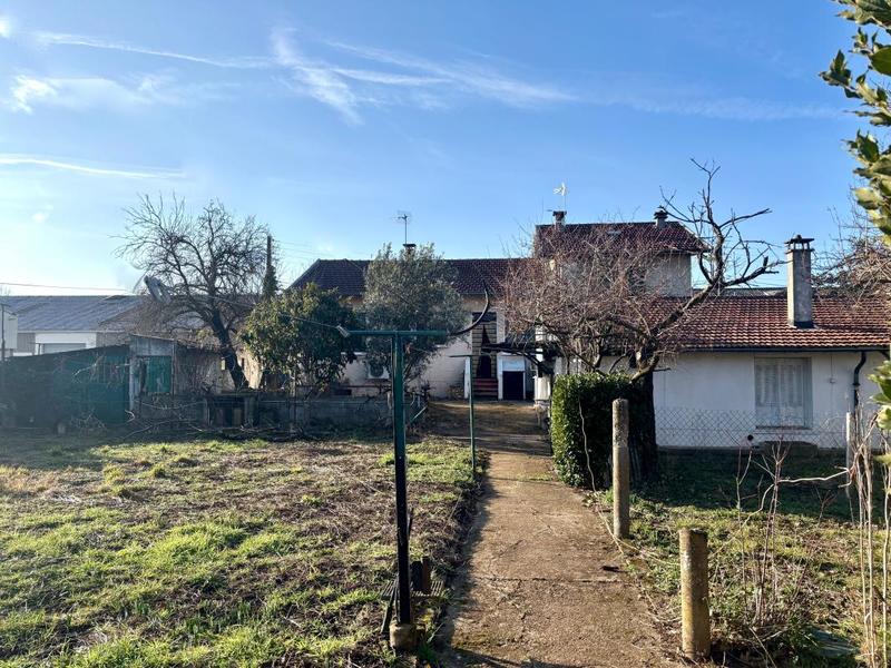 Maison - 160 m² - 8 pièces