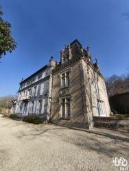 Maison - 693 m² - 26 pièces