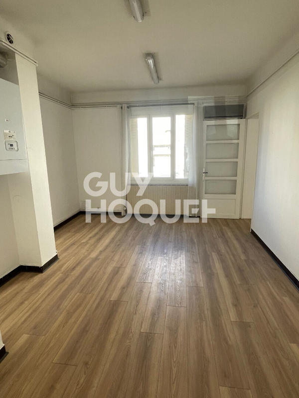 Local d'activité / Entrepôt - 70 m² - 3 pièces